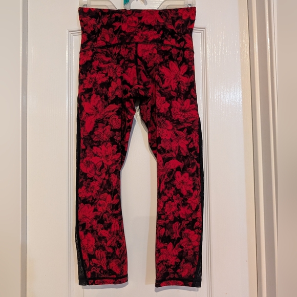 Athletic Leggings Capris By Lululemon - Picture 1 of 5